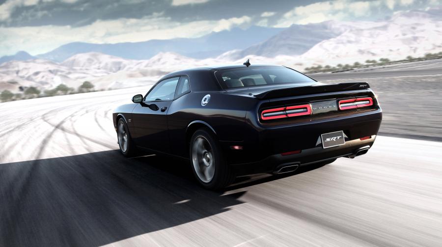  Dodge Challenger SRT 2015 года  (фото 16 из 79)